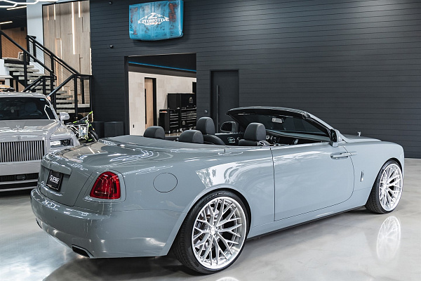 Фото дисков Anrky AN30 Глянцевый лак на Rolls-Royce Wraith