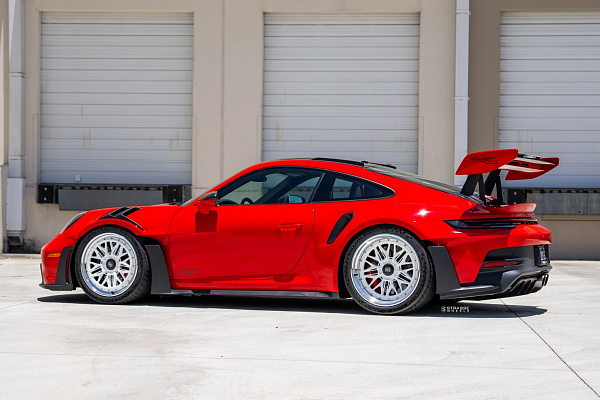 Фото дисков Strasse Wheels SV10M-RS Track Белый сатин на Porsche 911 VIII