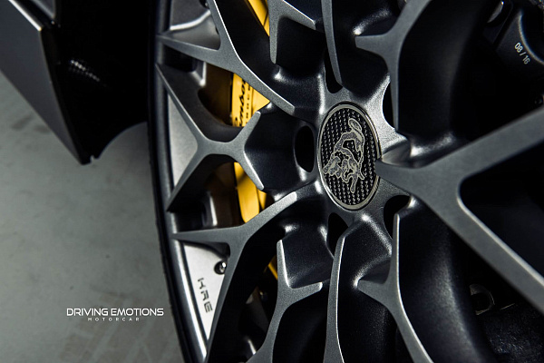Фото дисков HRE S200 Сатиновый графит на Lamborghini Aventador