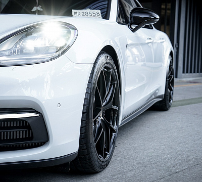 Фото дисков HRE P101 на Porsche Panamera II