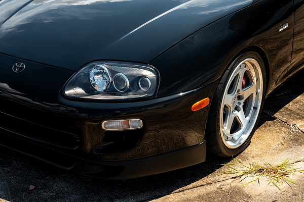 Фото дисков Strasse Wheels S5 Track Глянцевый лак на Toyota Supra A80