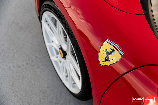 Фото дисков NOVITEC NF11 Белый глянец на Ferrari 296