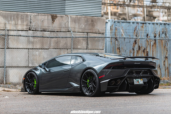 Фото дисков Anrky AN23 Черный сатин на Lamborghini Huracan