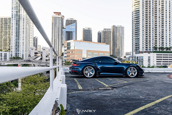 Фото дисков Anrky AN36-S Полированный лак на Porsche 911 VIII