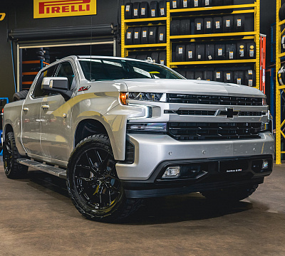 Фото дисков Vossen HF6-4 на Chevrolet Silverado IV