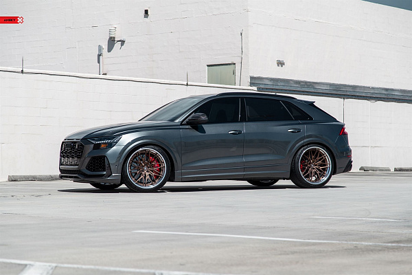 Фото дисков Anrky S3-X1 Сатиновая бронза на Audi Q8