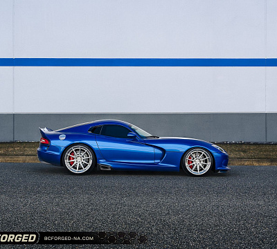 Фото дисков BC Forged HCS04 на Dodge Viper