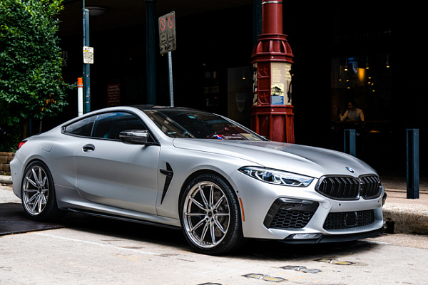Фото дисков Brixton Forged R11-R Полированный лак на BMW 8/M8