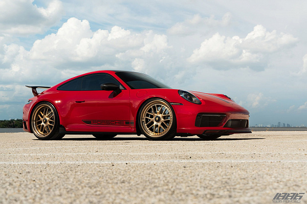 Фото дисков 1886 Wheels S007 Глянцевое золото на Porsche 911 VIII