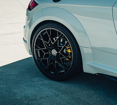 Фото дисков HRE FF10 на Audi TT (8S)