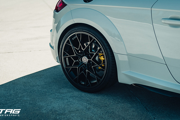 Фото дисков HRE FF10 Черный сатин на Audi TT (8S)