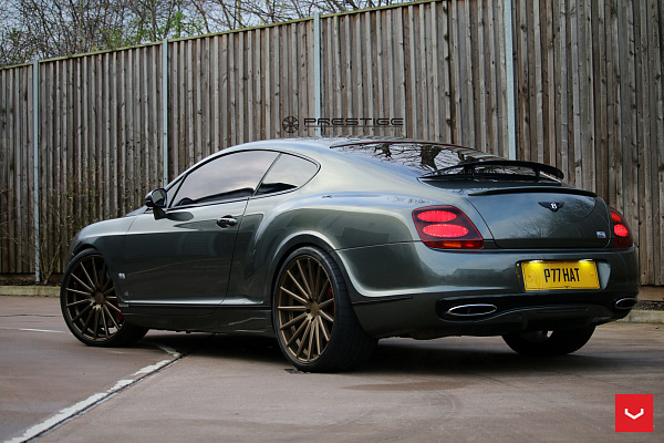 Фото дисков Vossen VFS-2 Сатиновая бронза на Bentley Continental GT II