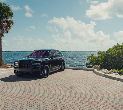Фото дисков Vossen S17-14 на Rolls-Royce Cullinan