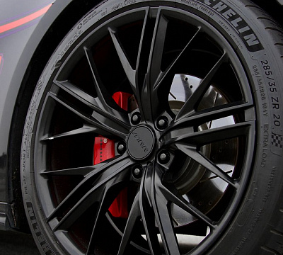 Фото дисков MRR M650 на Chevrolet Camaro VI