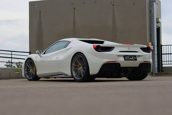 Фото дисков HRE P104 Сатиновый тонированный лак на Ferrari 488