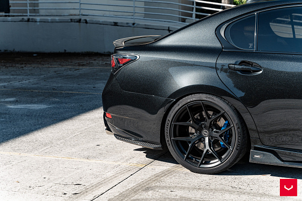 Фото дисков Vossen HF-5 Черный сатин на Lexus GS IV