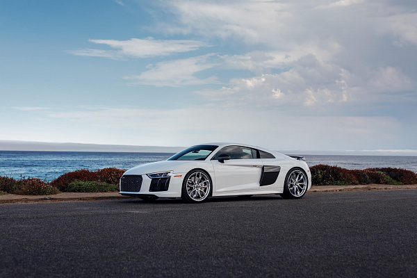 Фото дисков HRE P201 Сатиновый лак на Audi R8 (4S)