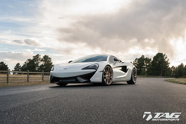 Фото дисков HRE P204 Глянцевое темное золото на McLaren 570S