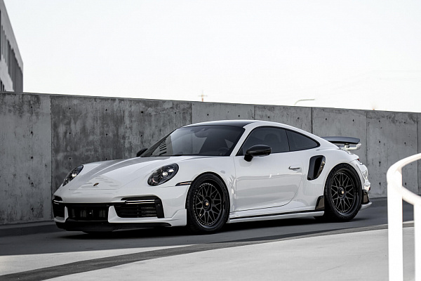 Фото дисков HRE 300 Черный сатин на Porsche 911 VIII