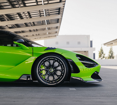 Фото дисков Brixton Forged PF10 на McLaren 720S