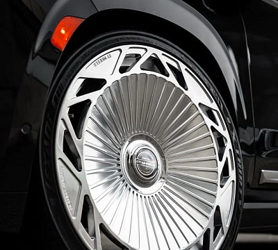 Фото дисков ST Wheels ST Luxury на Cadillac Escalade V