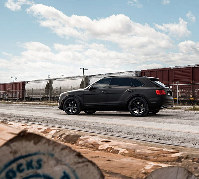 Фото дисков Anrky AN35 на Bentley Bentayga