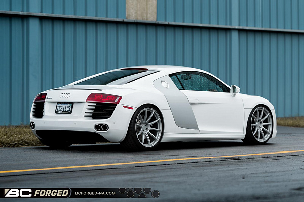 Фото дисков BC Forged RZ10 Глянцевый лак на Audi R8 (Typ 42)