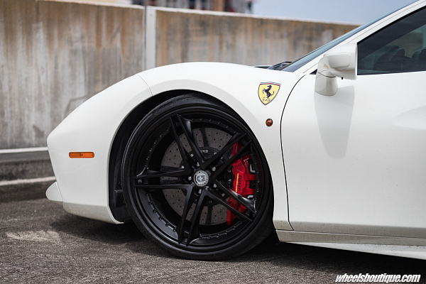 Ferrari 488