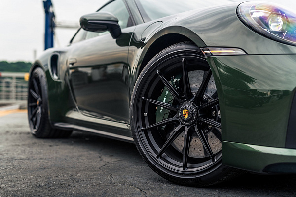 Фото дисков Brixton Forged R11-R Черный сатин на Porsche 911 VIII