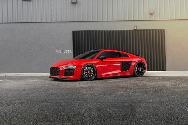 Фото дисков Strasse Wheels SV1 Deep Concave Monoblock Другой цвет на Audi R8 (4S)