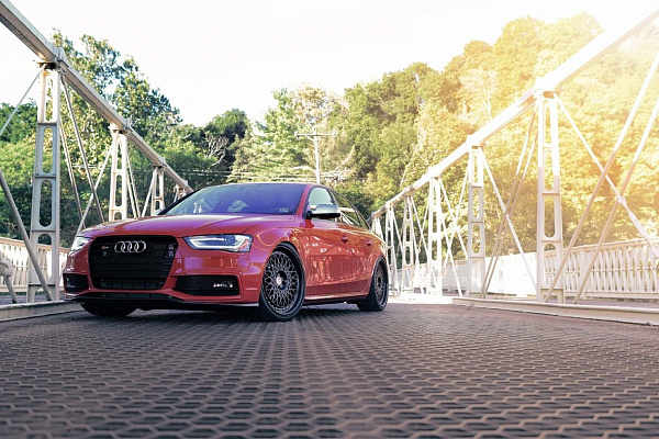 Фото дисков HRE 501 Черный сатин на Audi A/S/RS 4 (B8)