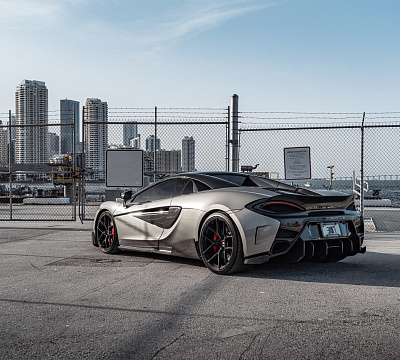 Фото дисков Vossen S21-01 на McLaren 570S