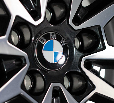 BMW 862I