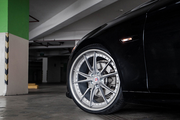 Фото дисков HRE S104 Сатиновый тонированный лак на BMW 5/M5 (F10)