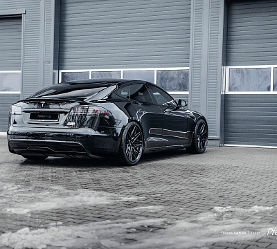 Фото дисков Vossen HF-7 на Tesla Model S