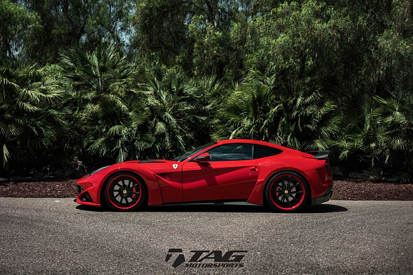 Ferrari F12 N-Largo