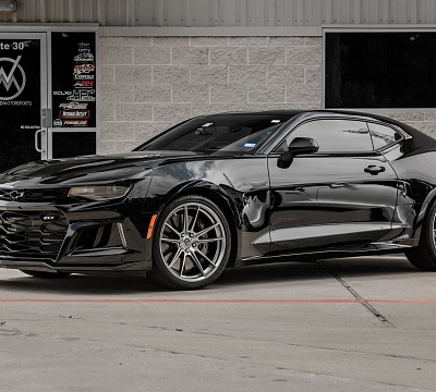 Фото дисков HRE FF04 на Chevrolet Camaro VI