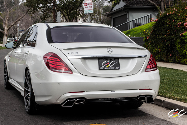 Mercedes-Benz S550