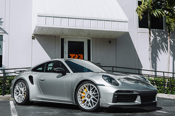 Фото дисков HRE 520M Глянцевый лак на Porsche 911 VIII
