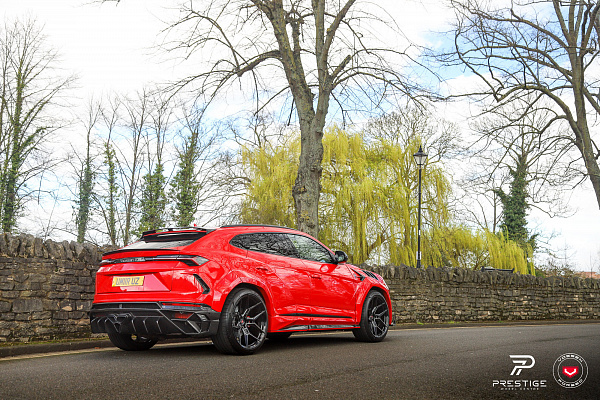 Фото дисков Vossen EVO-4 Черный глянец на Lamborghini Urus