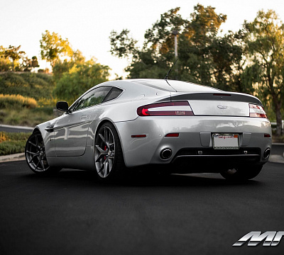 Фото дисков MRR FS06 на Aston Martin Vantage 3