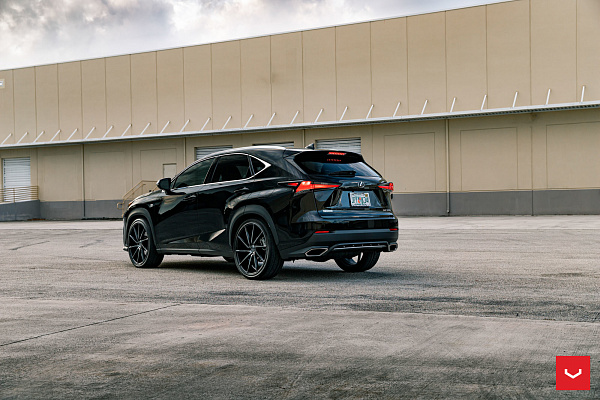 Фото дисков Vossen CVT Черный глянец на Lexus NX I