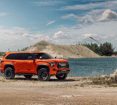 Фото дисков Vossen HFX-1 (6-Lug) на Toyota Sequoia III