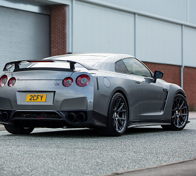 Фото дисков Vossen VFS-6 на Nissan GT-R