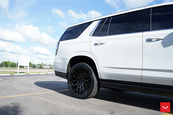 Фото дисков Vossen HF6-3 Черный глянец на Chevrolet Tahoe V