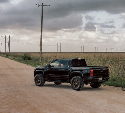 Фото дисков Vossen HFX-1 (6-Lug) на  Toyota Tacoma IV