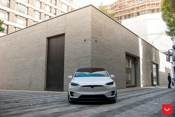 Фото дисков Vossen VFS-1 Белый глянец на Tesla Model X