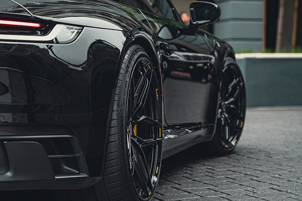 Фото дисков Brixton Forged PF12 R / RS Черный глянец на Porsche 911 VIII