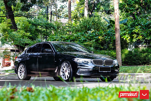 Фото дисков Vossen VFS-10 Серебро на BMW 5/M5 (G30/F90)