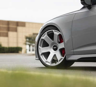 Фото дисков Rotiform AVS на Audi A/RS 6 (C8)